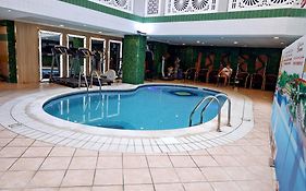 Queens Hotel Next Sabkha Bus Station